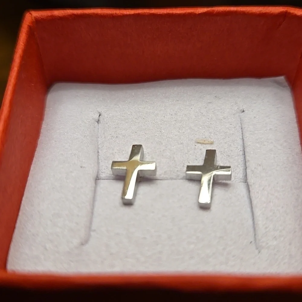 (2 Pairs) Unisex Stainless Steel Cross Ear Stud Earrings - Silver & Gold Tone